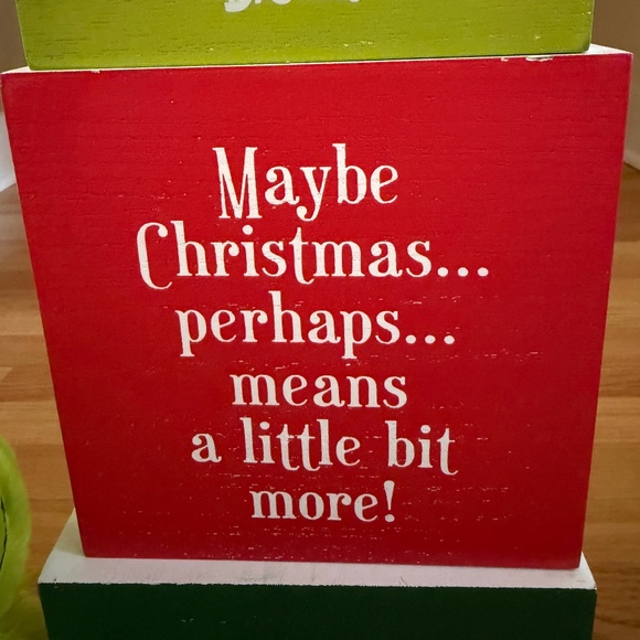 Grinch Who Stole Christmas Nesting Stacking Boxes and Grinch Plush Stuffy - Picture 9 of 15